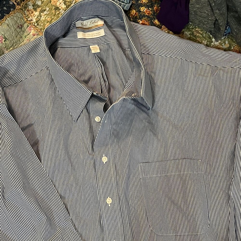 Roundtree & Yorke Gold label shirt